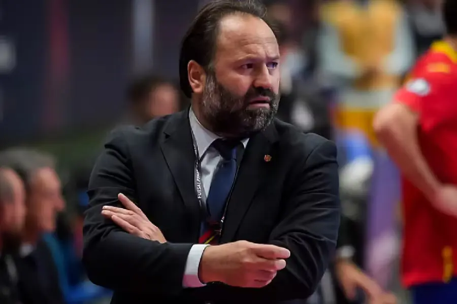 spanish futsal coach